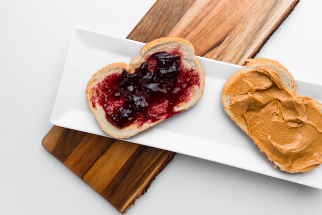 Peanut butter and jelly is one of the most iconic school lunch ideas.